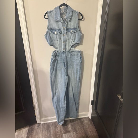 Fashion Nova Baylin Cutout Denim Jumpsuit – Size L – NWT - Picture 11 of 13